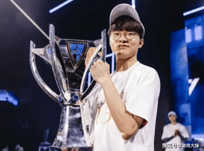官方：Faker比分优势明显(fakers赛对lpl战绩)